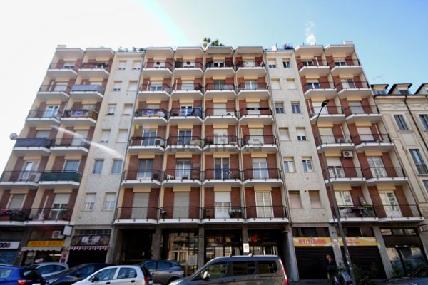 appartamento in vendita a Milano in zona Piazzale Lodi