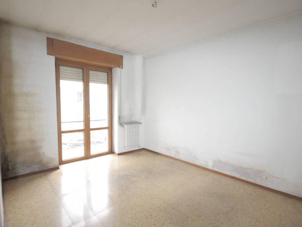 appartamento in vendita a Milano in zona Piazzale Lodi