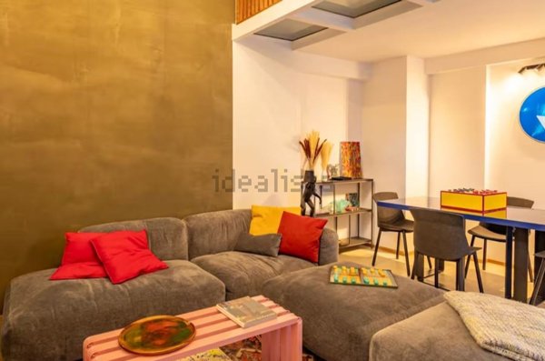 appartamento in vendita a Milano in zona Il Portello