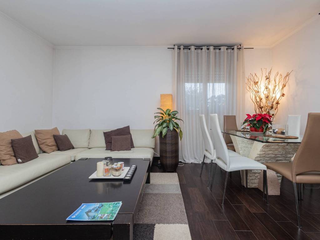 appartamento in vendita a Milano in zona Gratosoglio