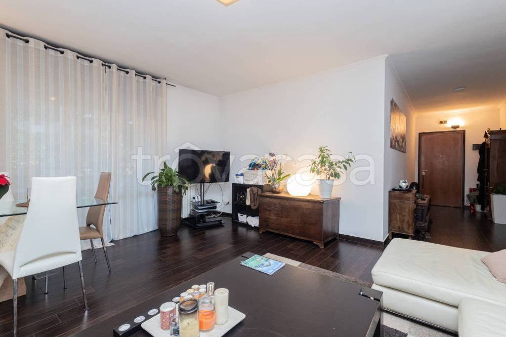 appartamento in vendita a Milano in zona Gratosoglio