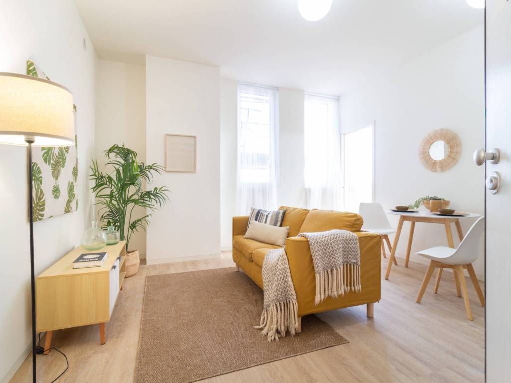 appartamento in vendita a Milano in zona Vigentino
