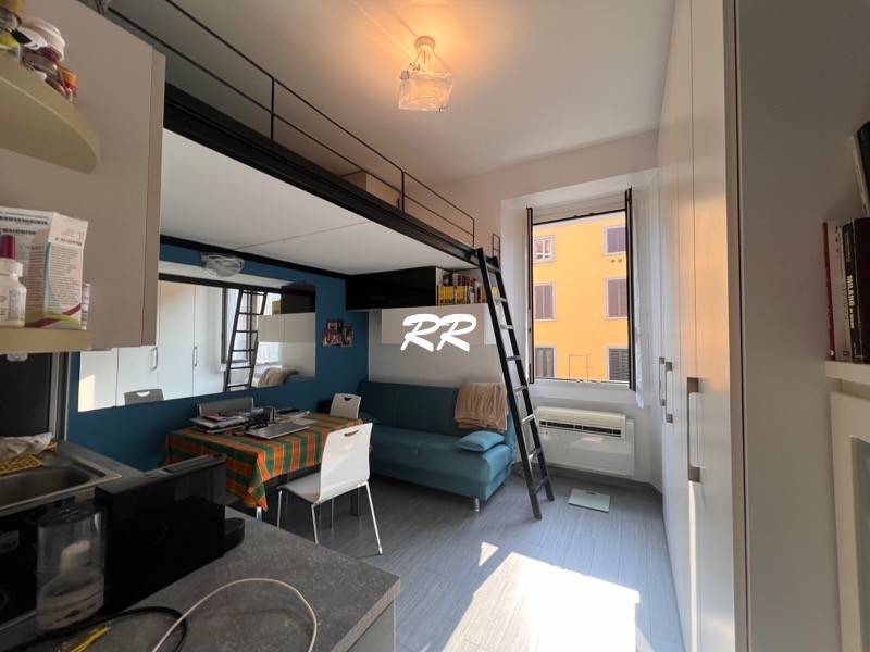 monolocale in vendita a Milano in zona Il Portello