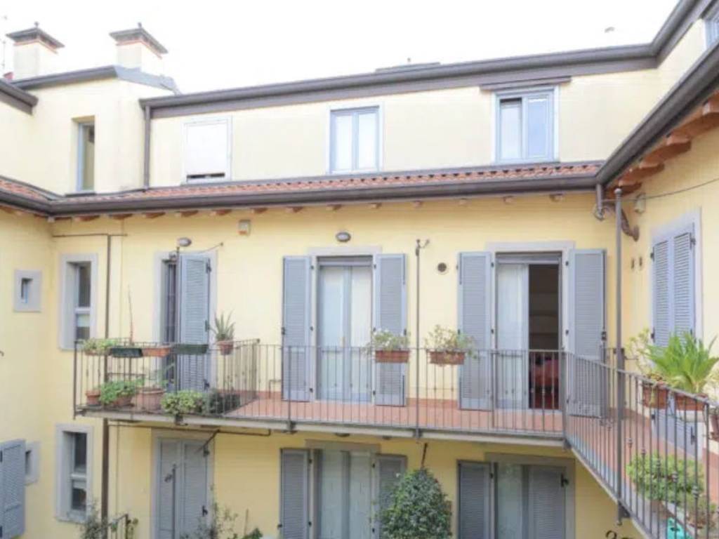 appartamento in vendita a Milano in zona Isola