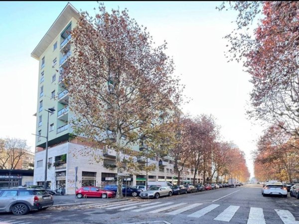 appartamento in vendita a Milano in zona Sempione