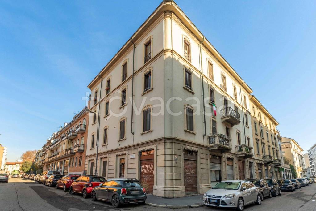 appartamento in vendita a Milano in zona Porta Romana