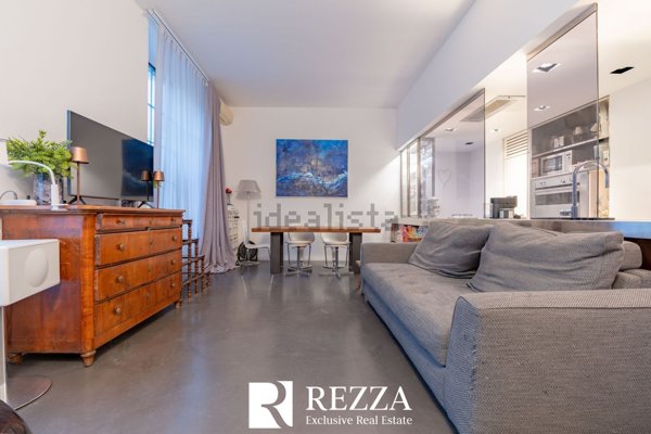 appartamento in vendita a Milano in zona Porta Garibaldi