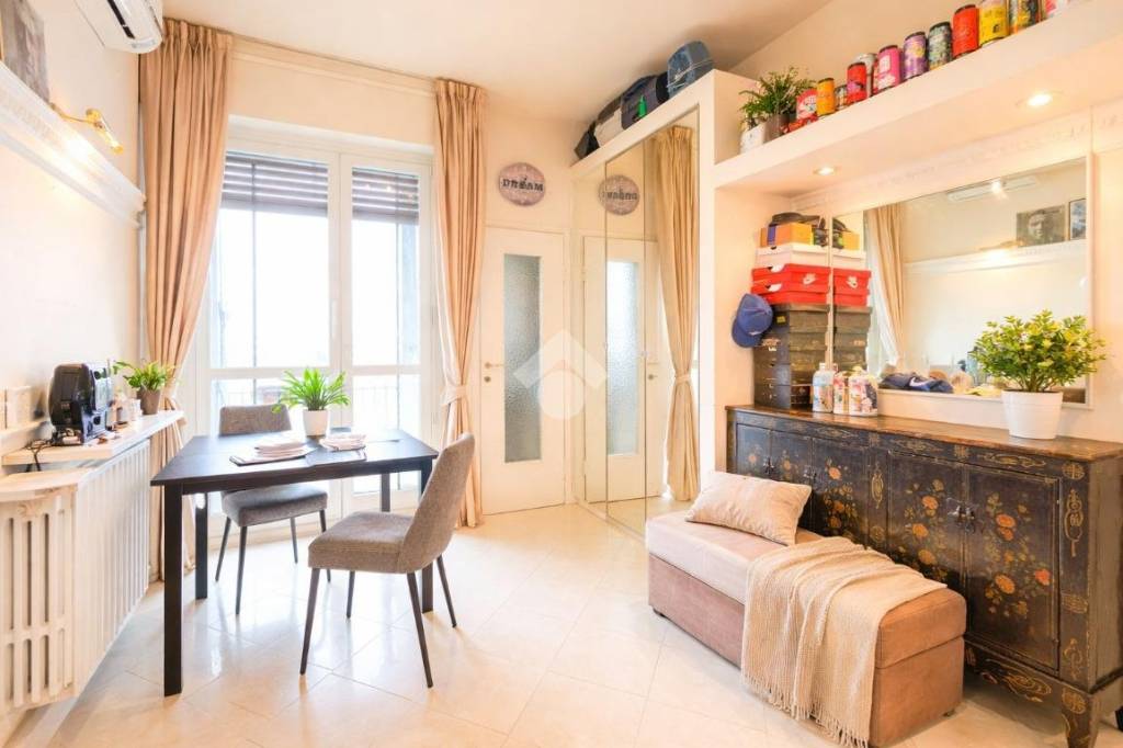 appartamento in vendita a Milano in zona Piazzale Lodi