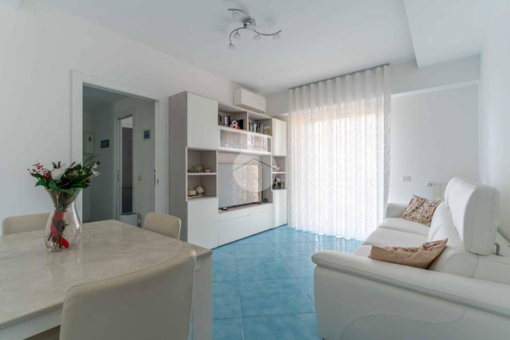 appartamento in vendita a Milano in zona Chiesa Rossa