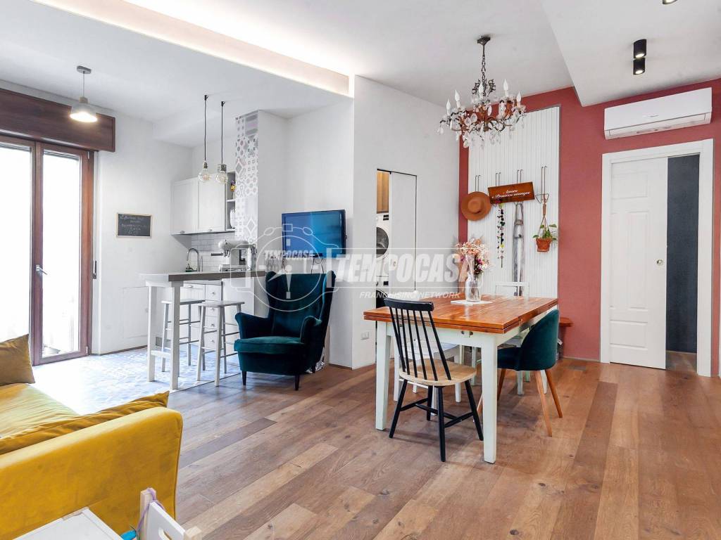appartamento in vendita a Milano in zona Isola