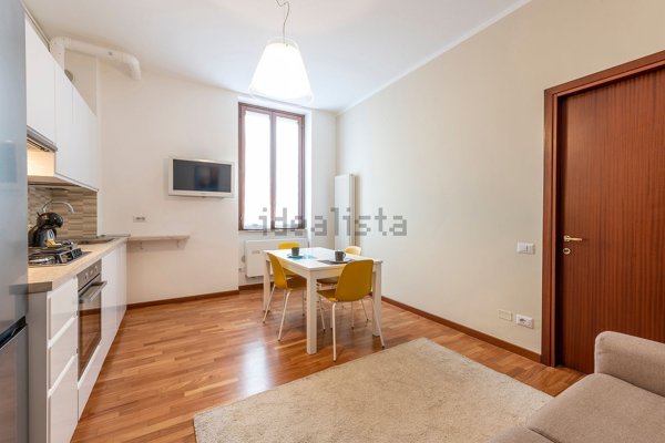 appartamento in vendita a Milano in zona Vigentino