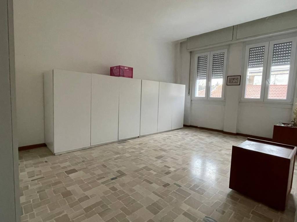 appartamento in vendita a Milano in zona Quarto Oggiaro
