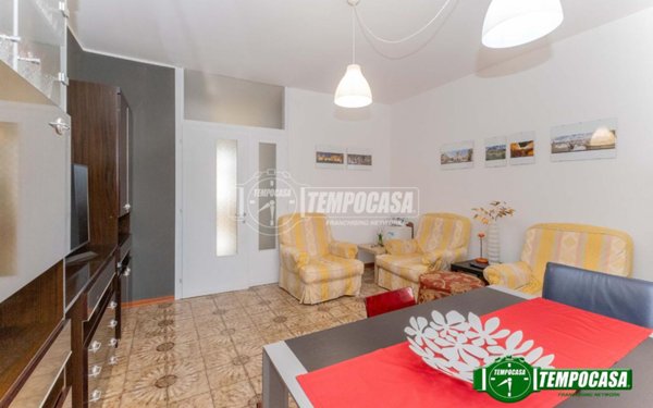 appartamento in vendita a Milano in zona Forze Armate