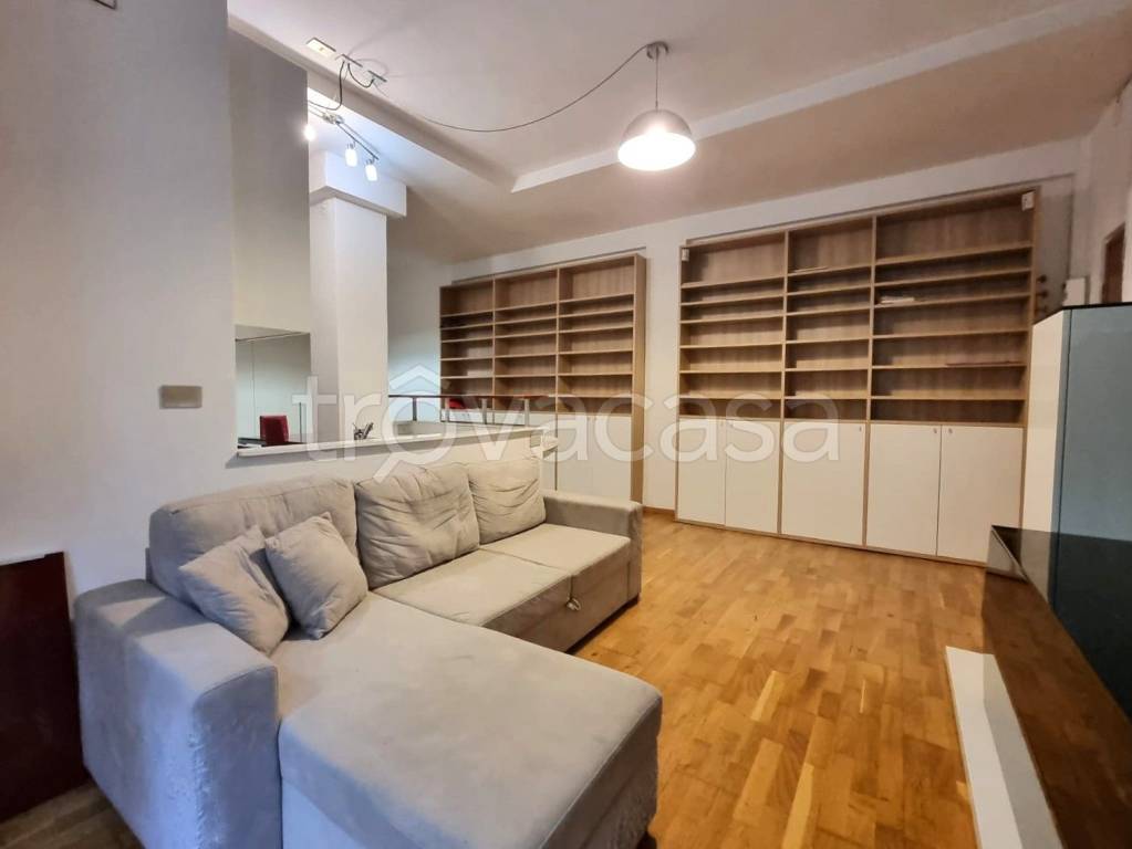 appartamento in vendita a Milano in zona Isola