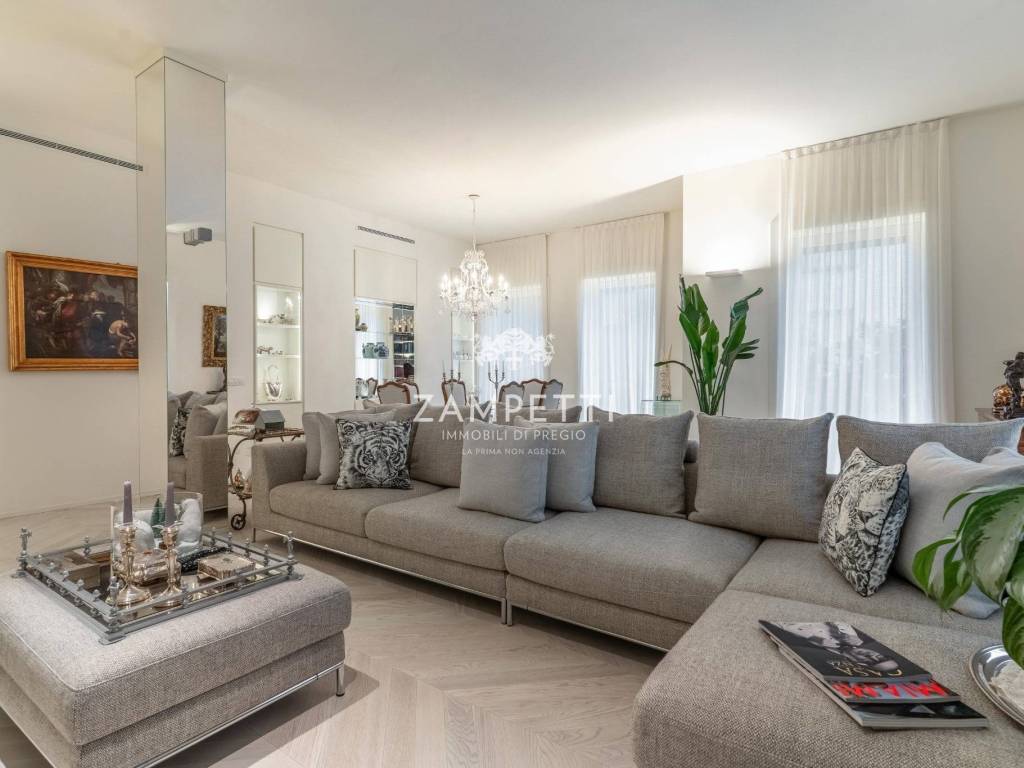 appartamento in vendita a Milano in zona Porta Venezia