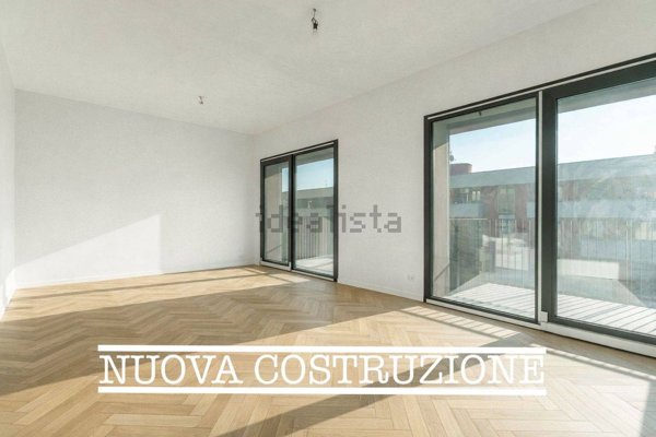 appartamento in vendita a Milano in zona Porta Genova