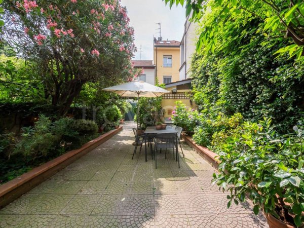 casa indipendente in vendita a Milano