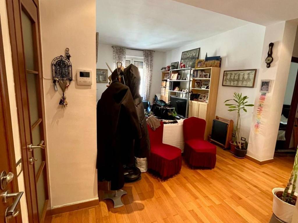 appartamento in vendita a Milano in zona Piazzale Lodi