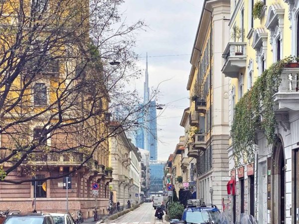 appartamento in vendita a Milano in zona Porta Garibaldi