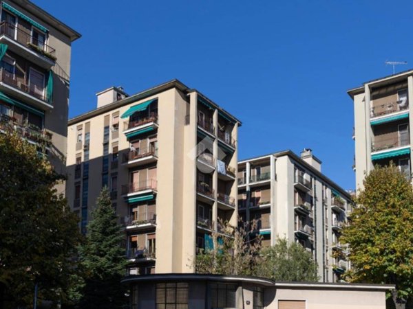 appartamento in vendita a Milano in zona Affori