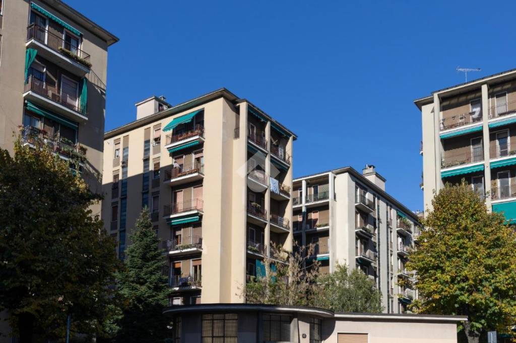 appartamento in vendita a Milano in zona Dergano