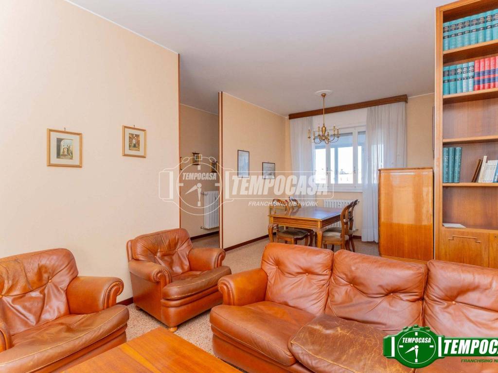 appartamento in vendita a Milano in zona Quarto Cagnino