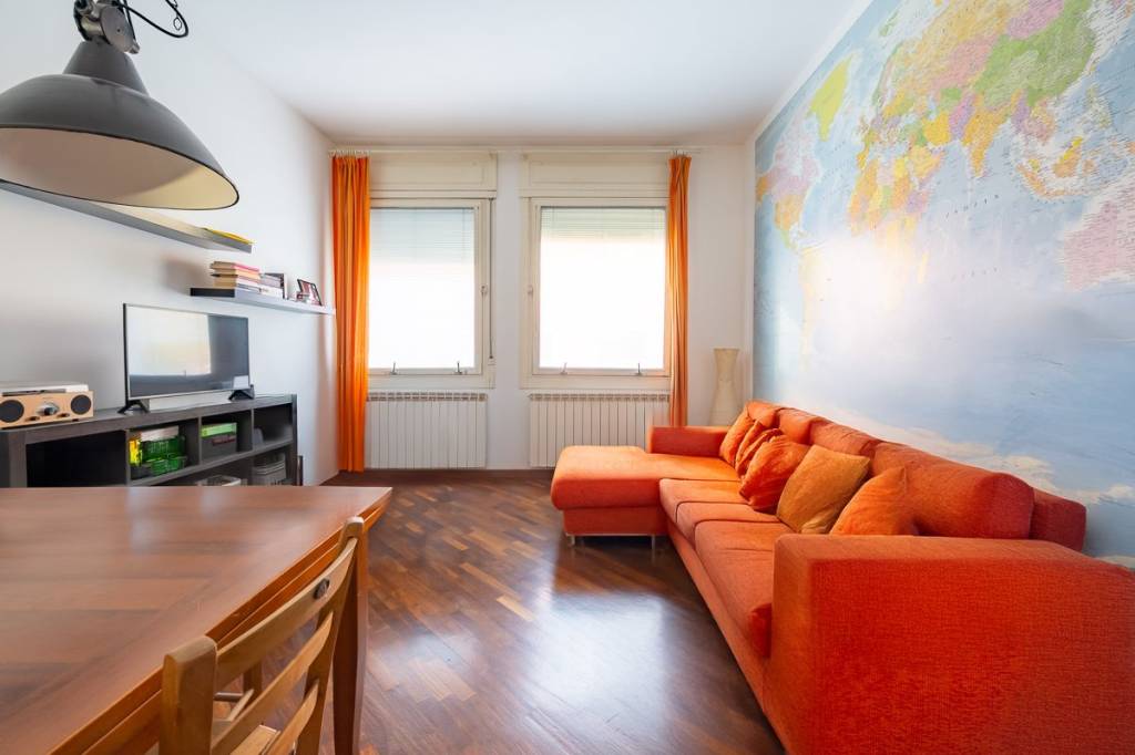 appartamento in vendita a Milano in zona Famagosta