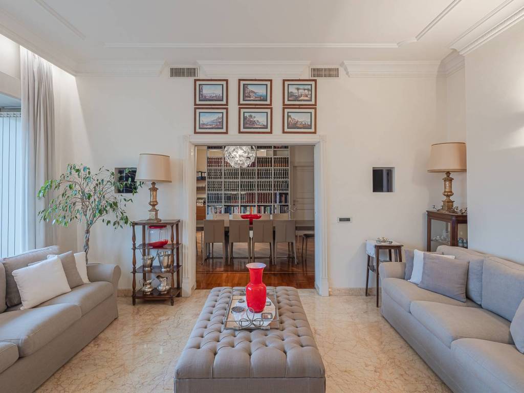 appartamento in vendita a Milano in zona Porta Venezia