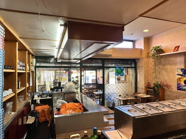 negozio in vendita a Milano in zona San Siro