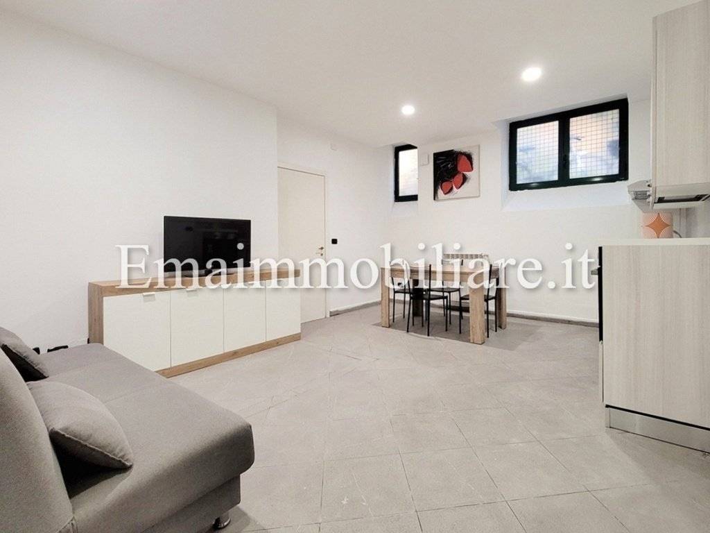 appartamento in vendita a Milano in zona Affori