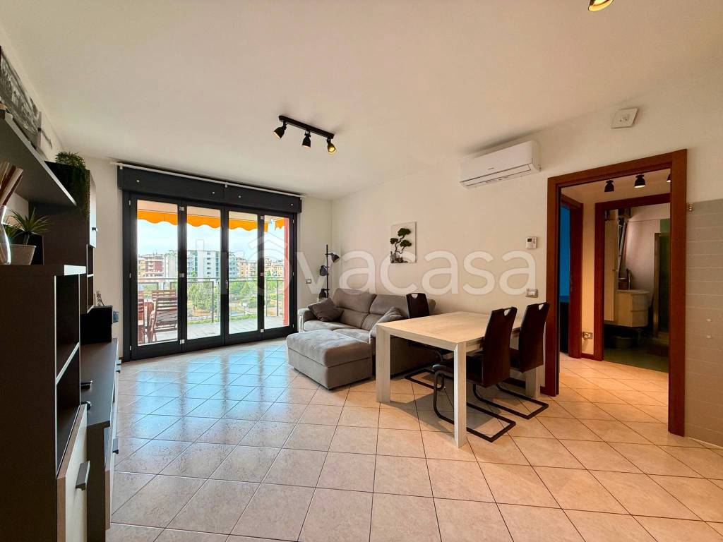 appartamento in vendita a Milano in zona Bruzzano