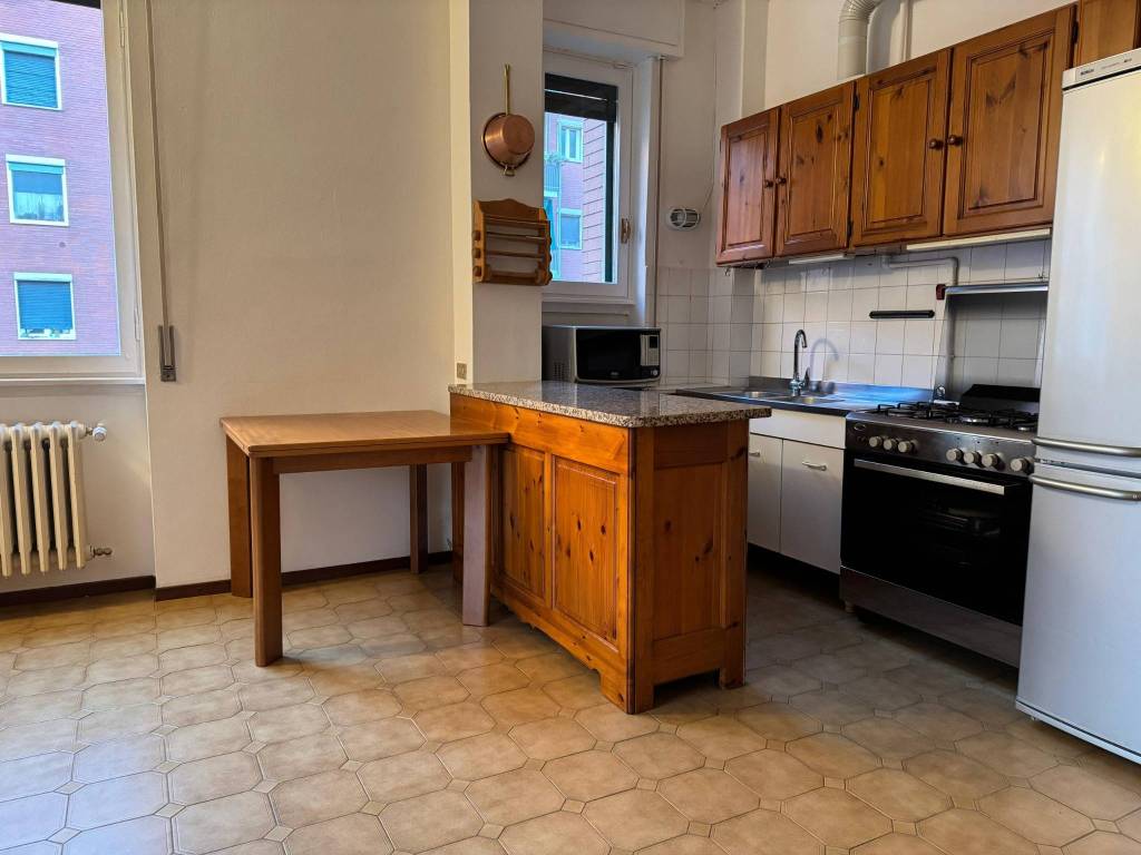 appartamento in vendita a Milano in zona Chiesa Rossa