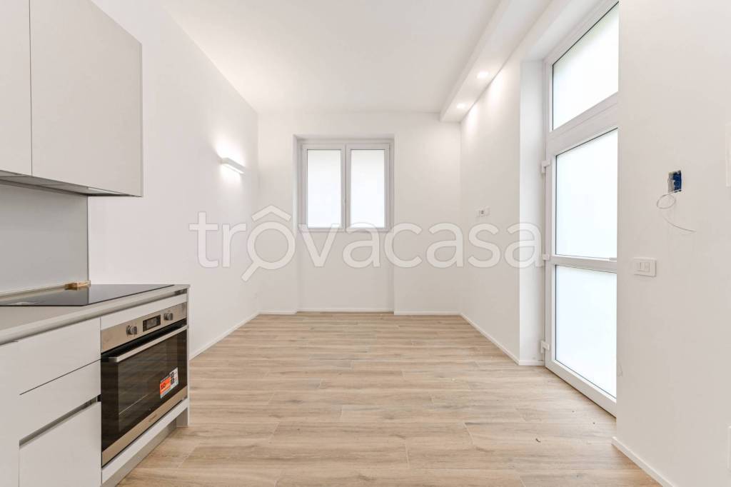 appartamento in vendita a Milano in zona Vigentino