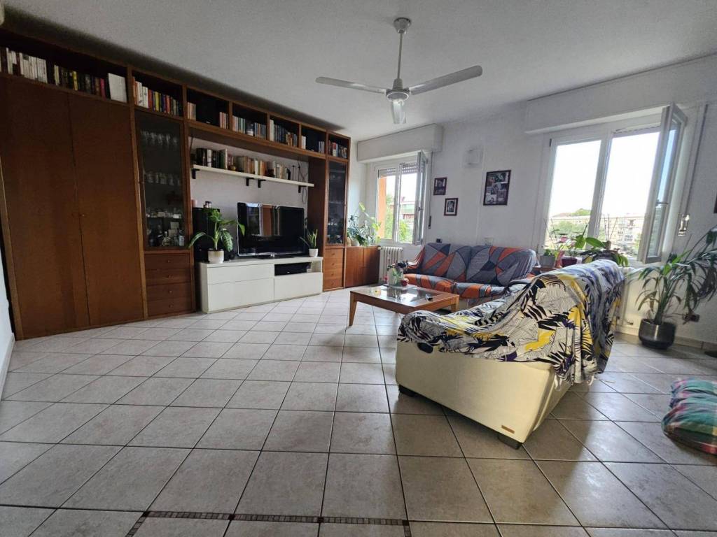 appartamento in vendita a Milano in zona Trenno