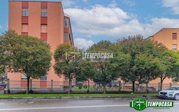 appartamento in vendita a Milano in zona Vialba