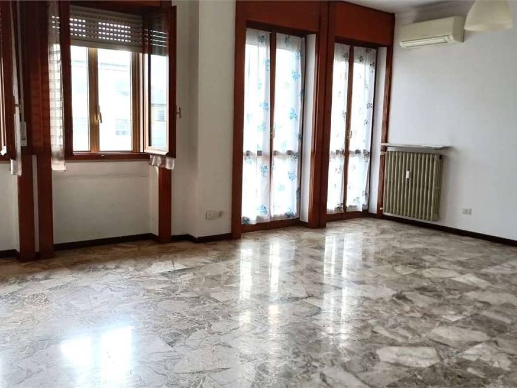 appartamento in vendita a Milano in zona San Siro