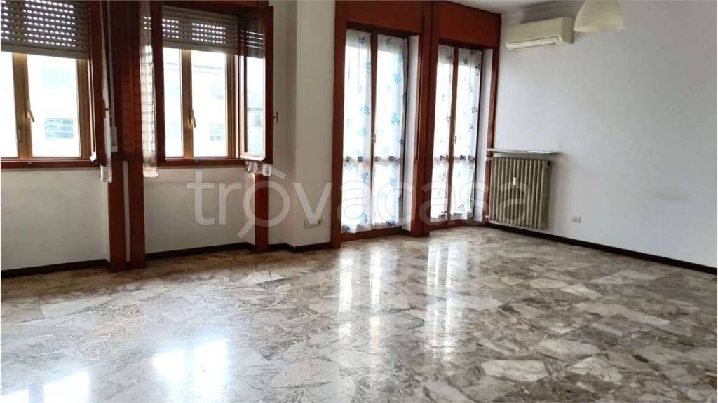 appartamento in vendita a Milano in zona San Siro