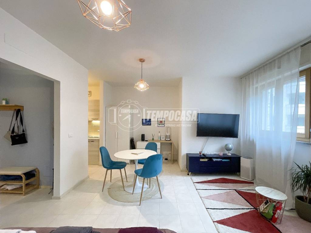 appartamento in vendita a Milano in zona Lambrate