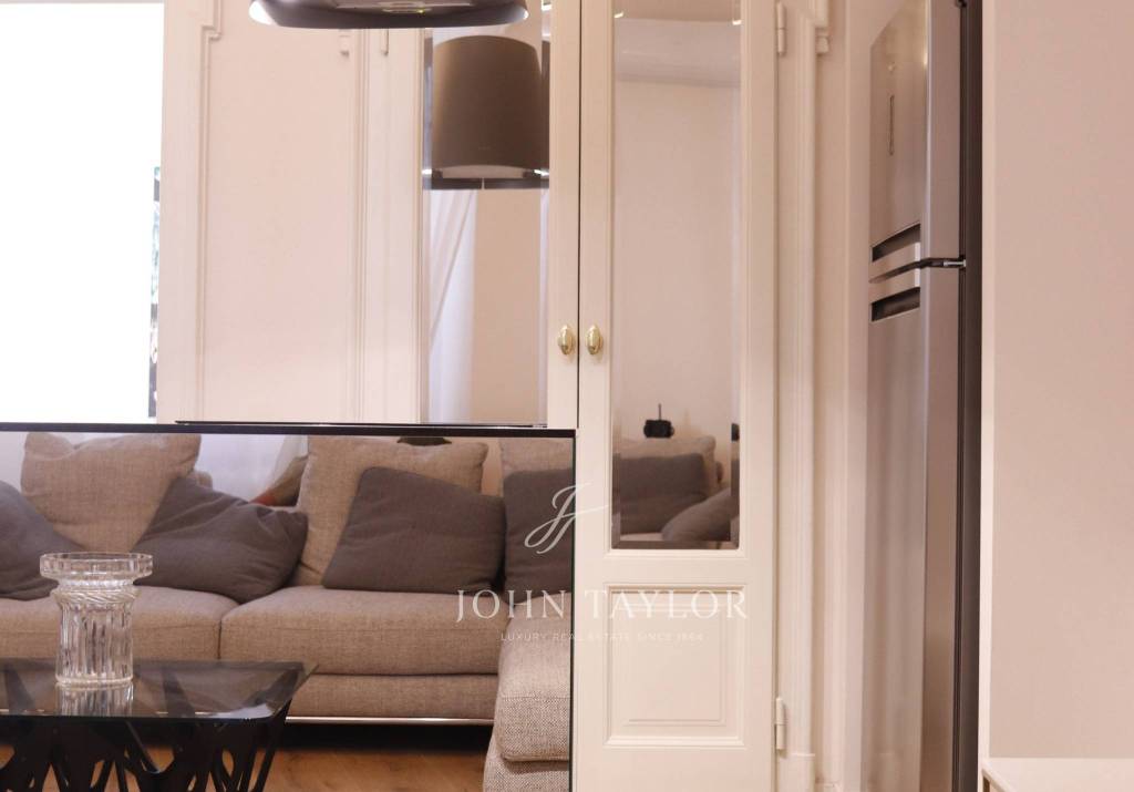 appartamento in vendita a Milano in zona Centro Direzionale