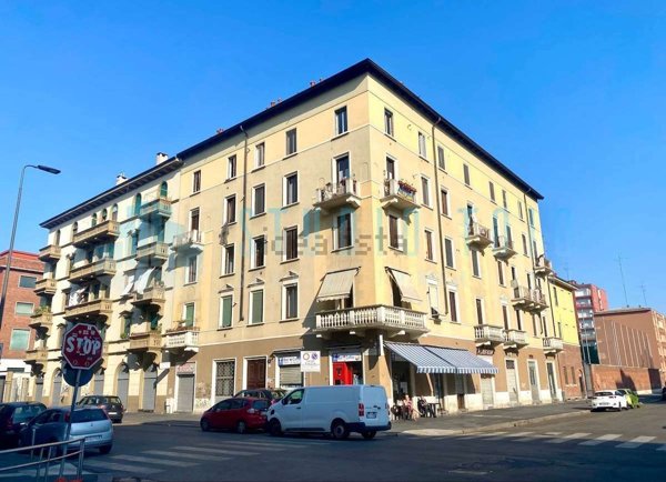 appartamento in vendita a Milano in zona Corvetto