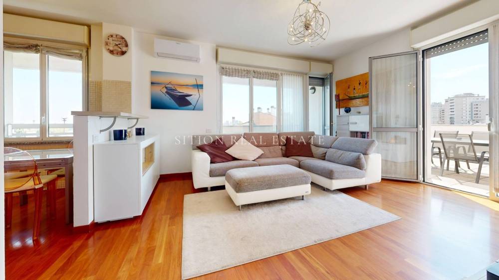 appartamento in vendita a Milano in zona Cadorna