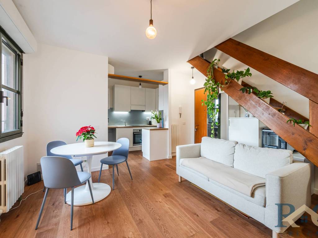 appartamento in vendita a Milano in zona Vigentino