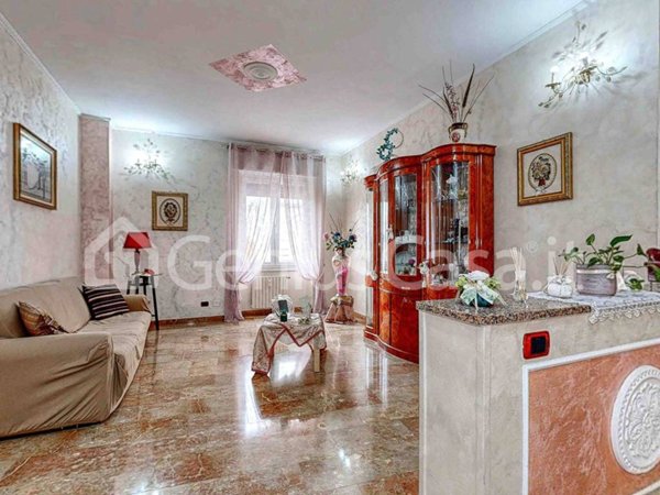 appartamento in vendita a Milano in zona Dergano