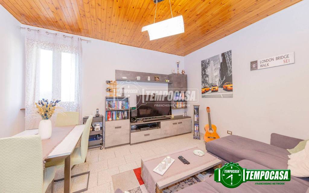 appartamento in vendita a Milano in zona Baggio