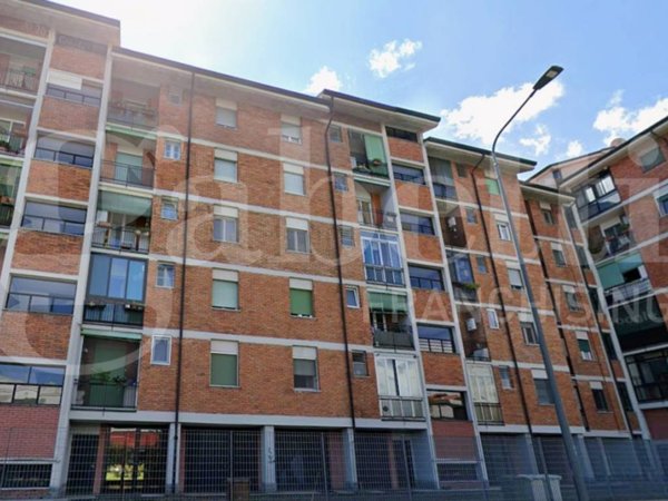 appartamento in vendita a Milano in zona Chiesa Rossa