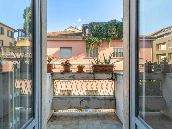 appartamento in vendita a Milano in zona Chiesa Rossa