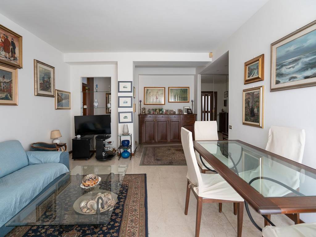 appartamento in vendita a Milano in zona Vigentino