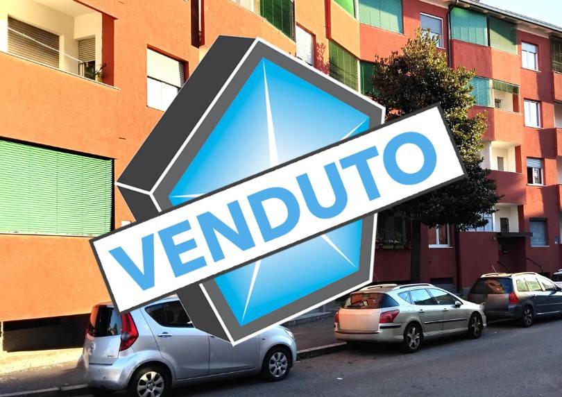 appartamento in vendita a Milano in zona Molino Dorino
