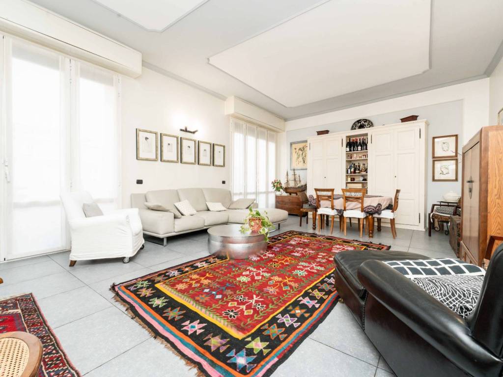 appartamento in vendita a Milano in zona Centro Direzionale