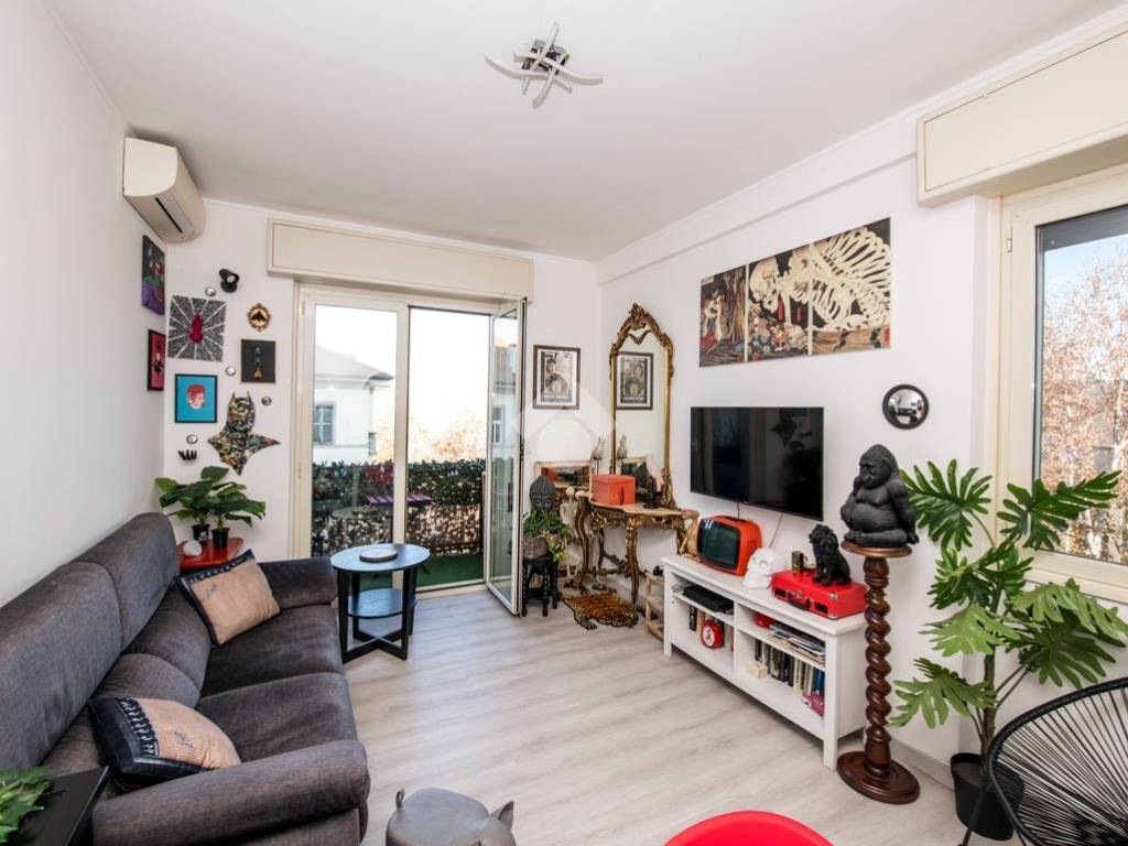 appartamento in vendita a Milano in zona Porta Vittoria